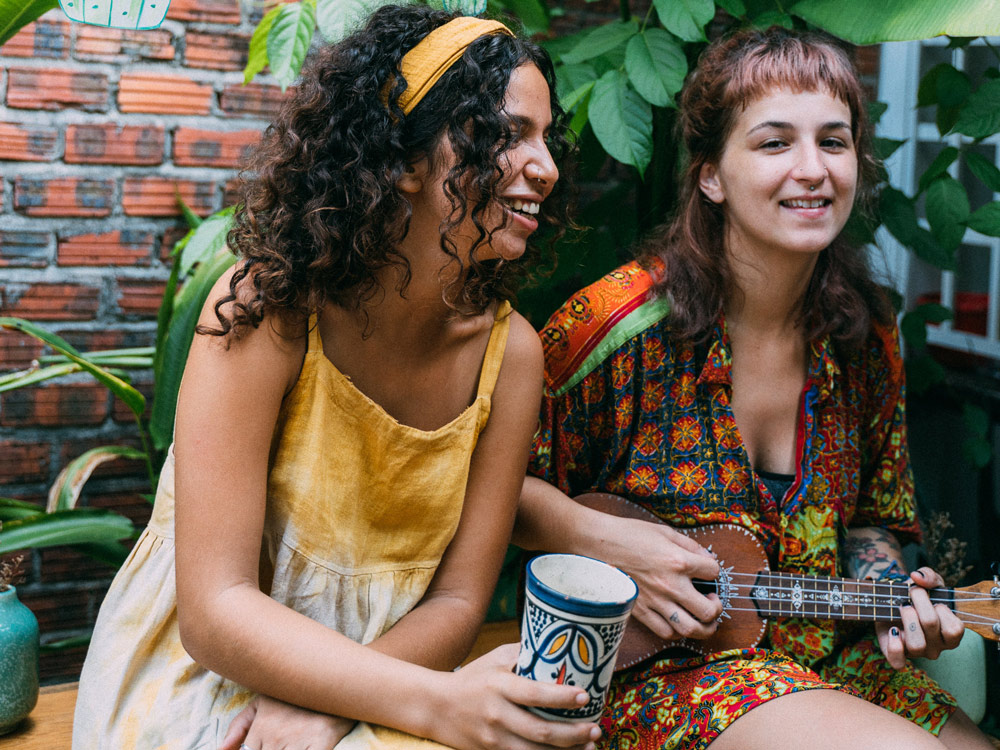 ukulele singing playing